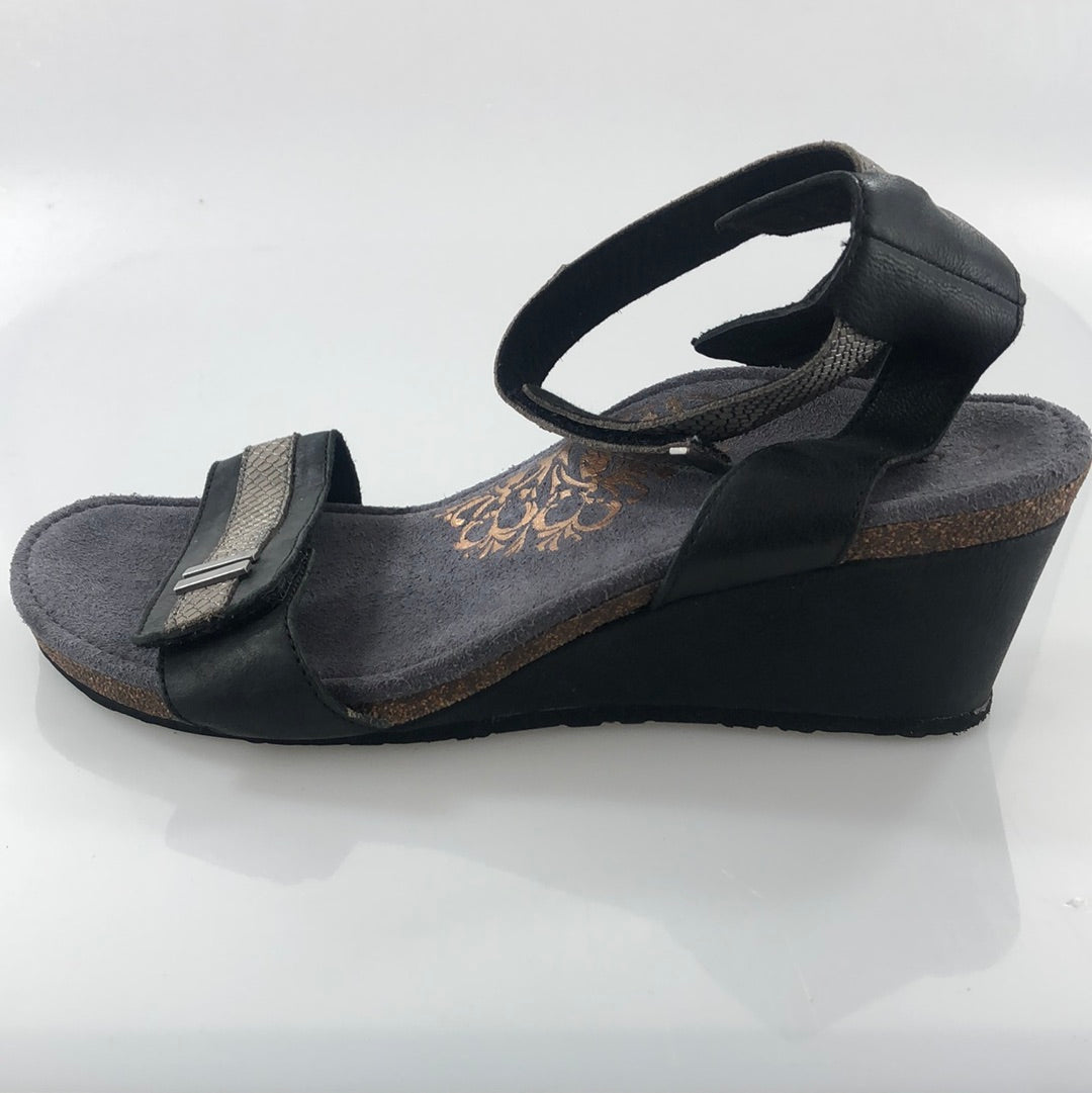 Zapatilla Negro Aetrex