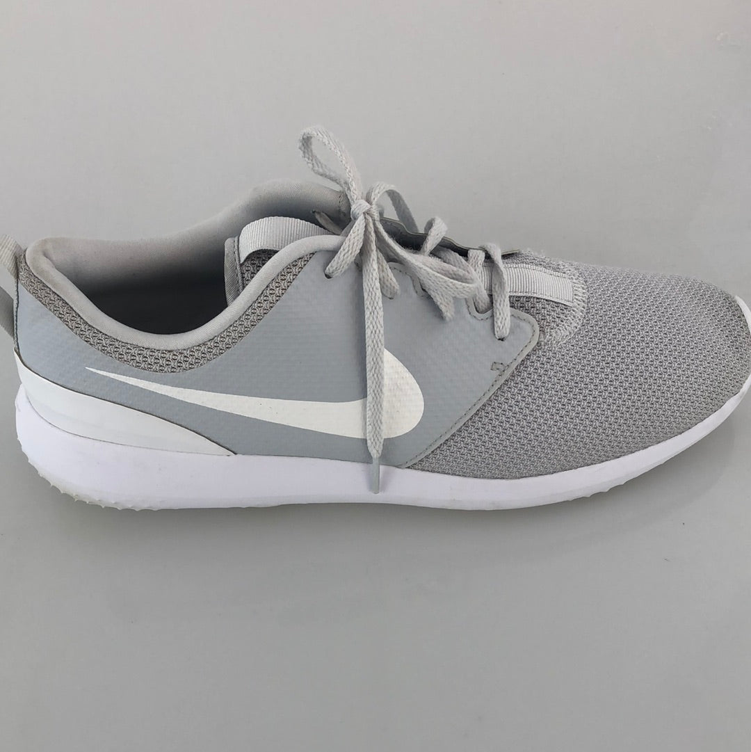 Calzado Deportivo Gris NIKE