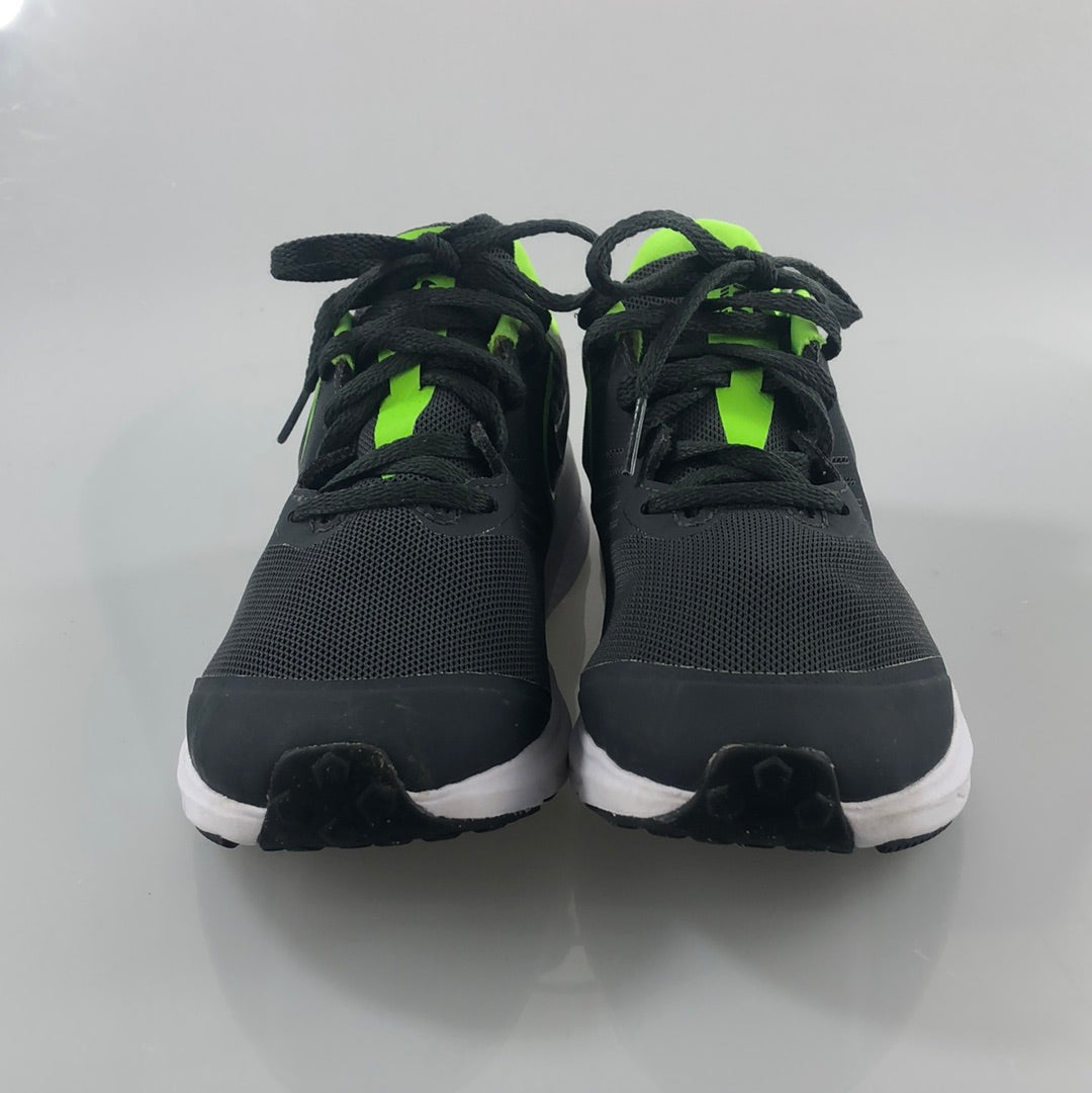 Calzado Deportivo Gris NIke Run Fast