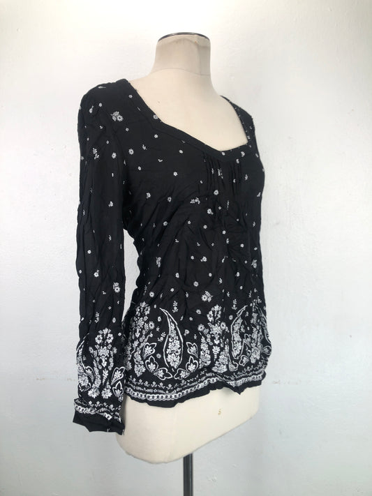 Blusa Negro Floral Lucky Brand
