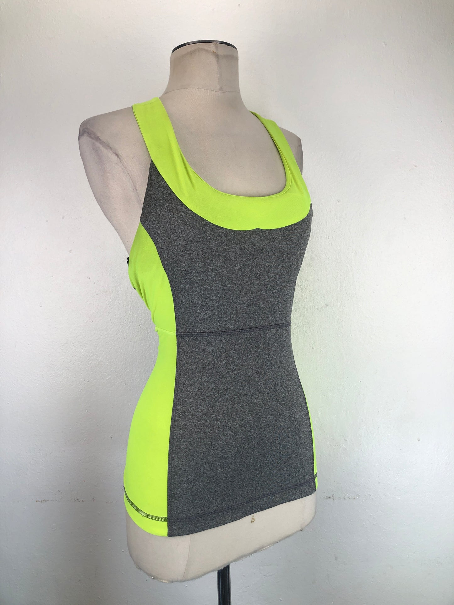 Blusa Gris Deportivo Vogo