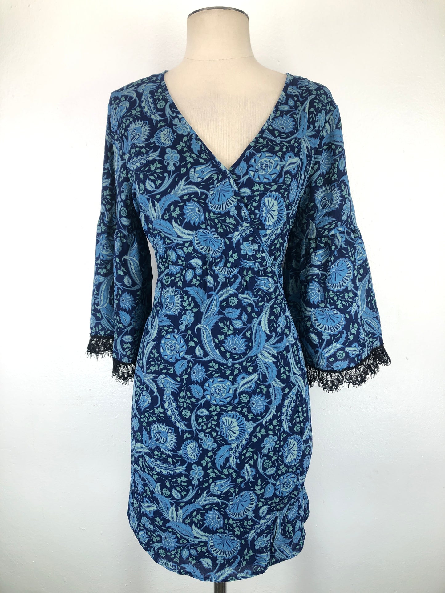 Vestido Azul de Flores Candies