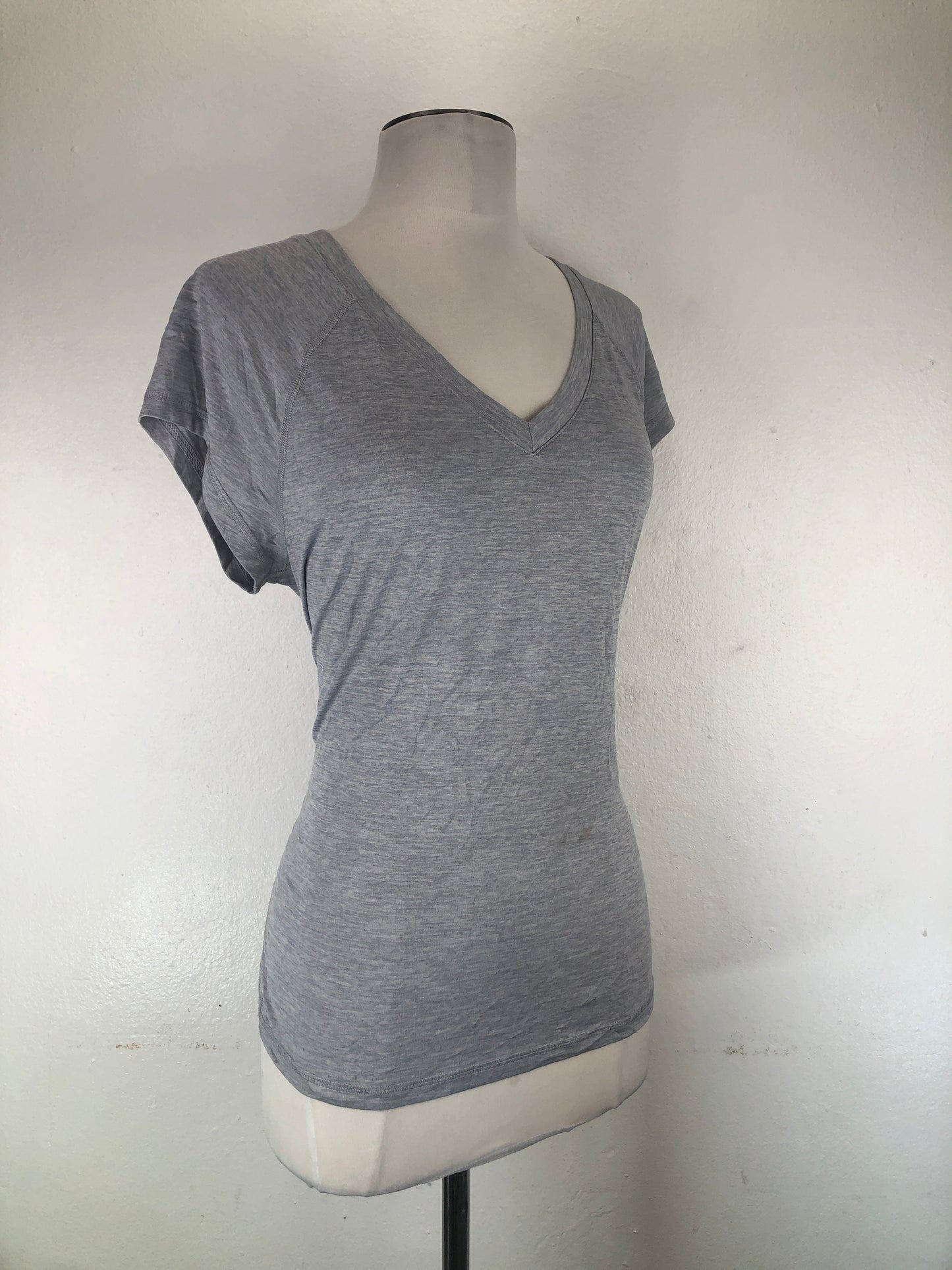 Camiseta Gris Deportivo Ideology