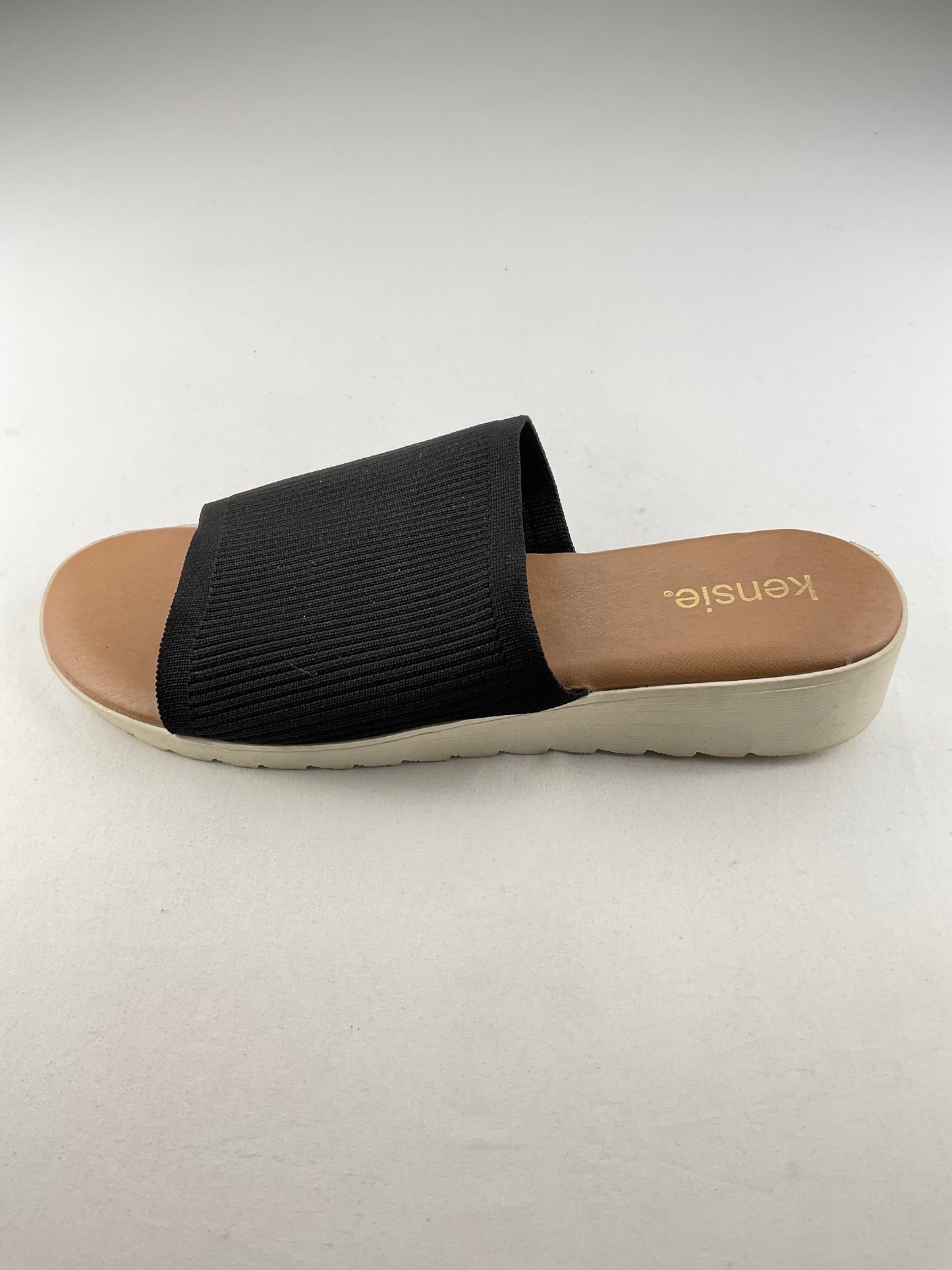 Zapatilla Negro Kensie