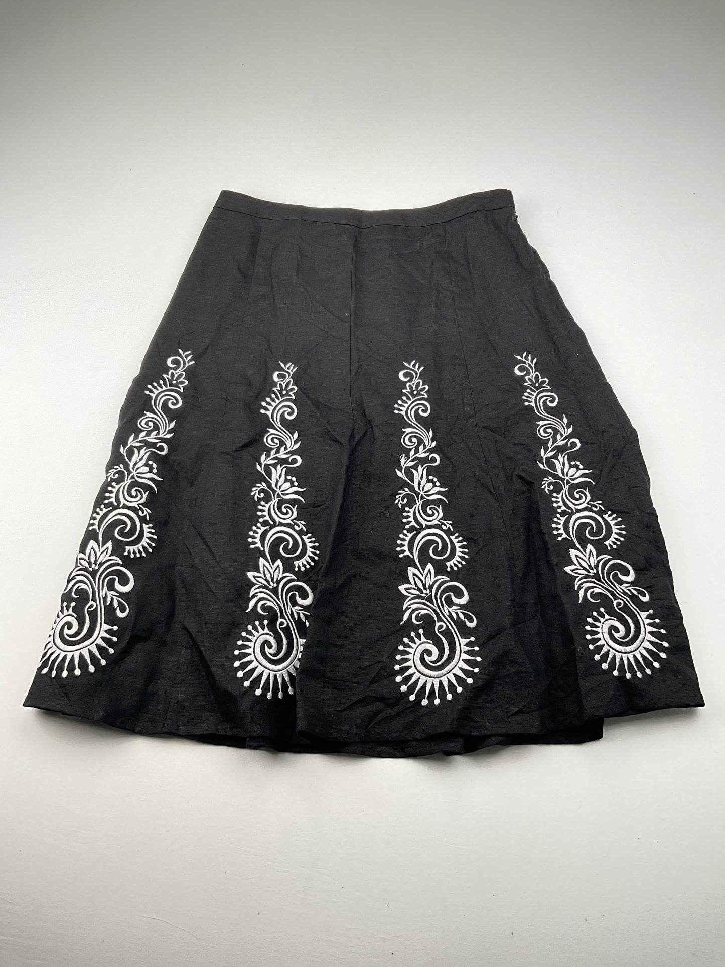 Falda Negro Floral Loft