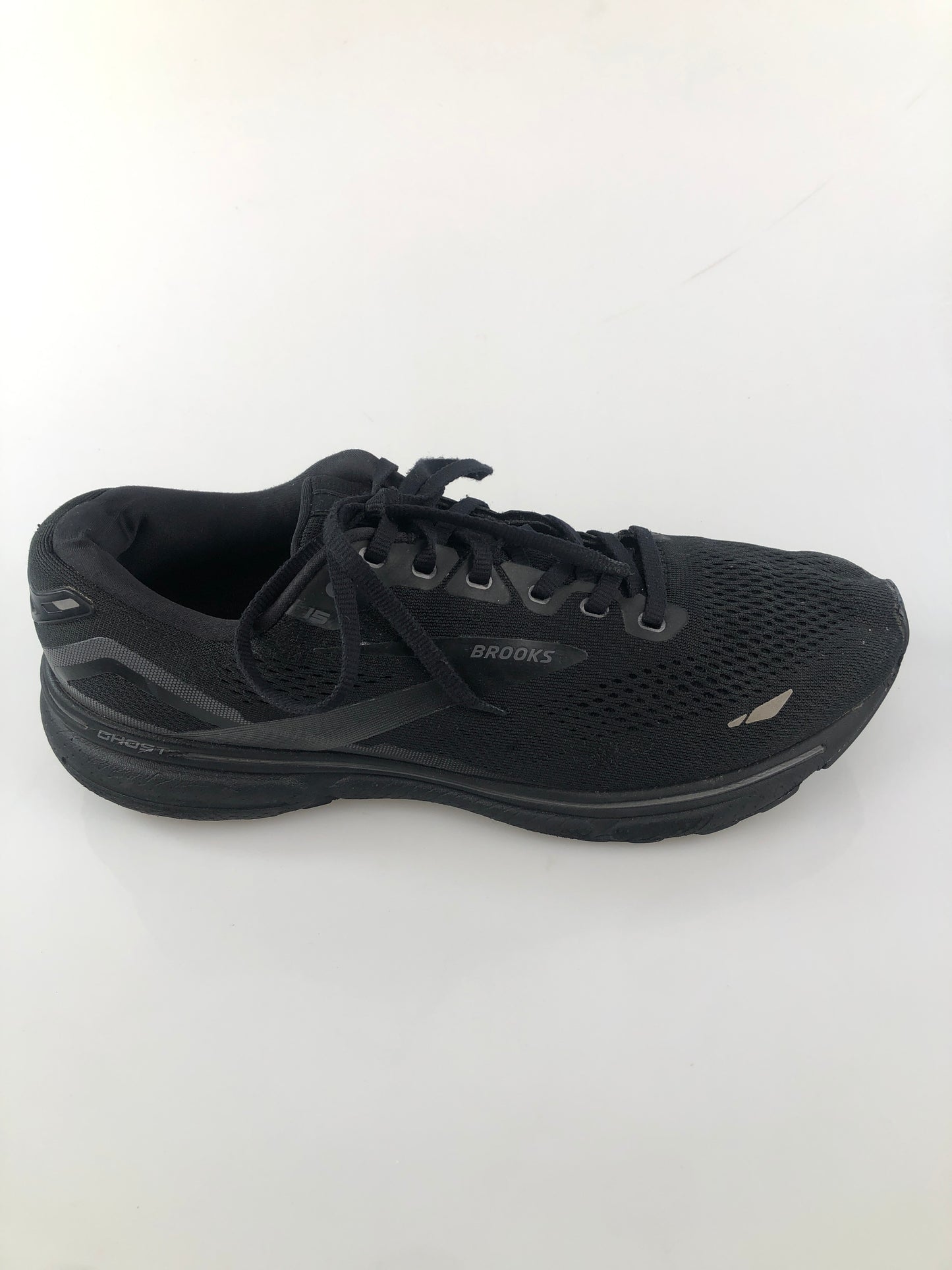 Tenis Negro Deportivo Brooks