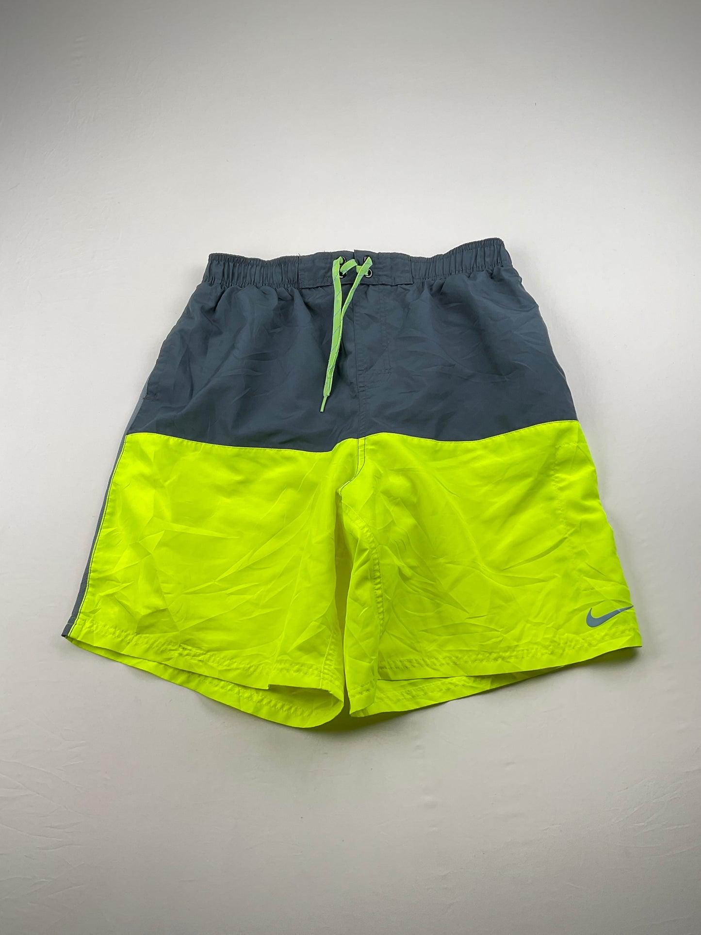 Short Gris Deportivo Nike