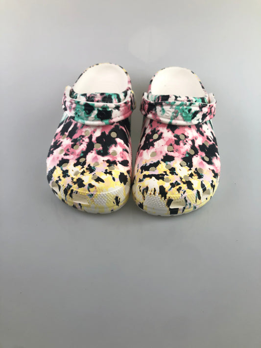 Sandalia Multicolor Crocs