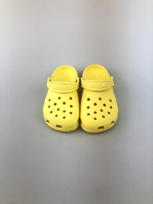 Sandalia Amarillo Crocs