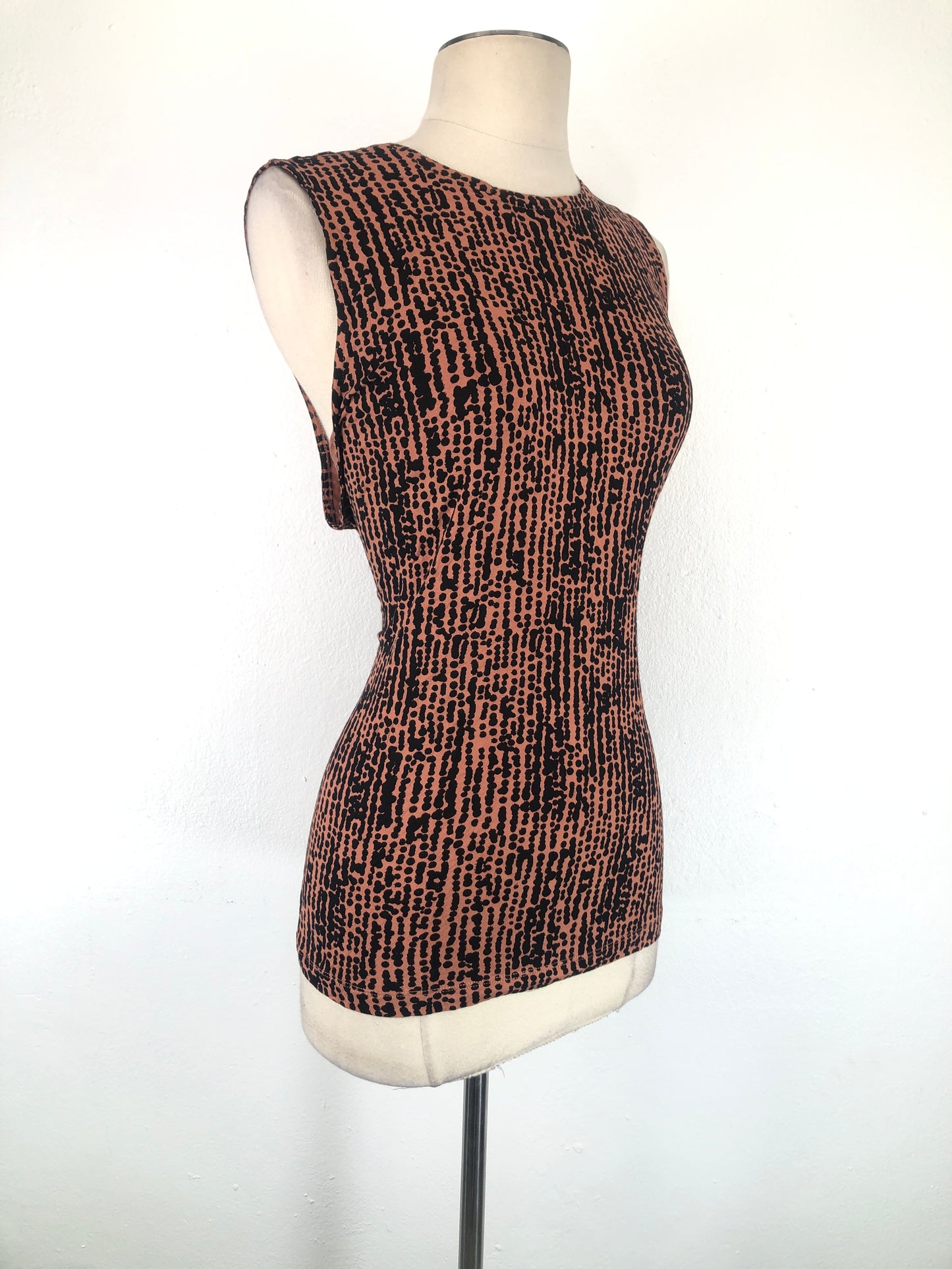 Blusa Nude de Lunares Nine West