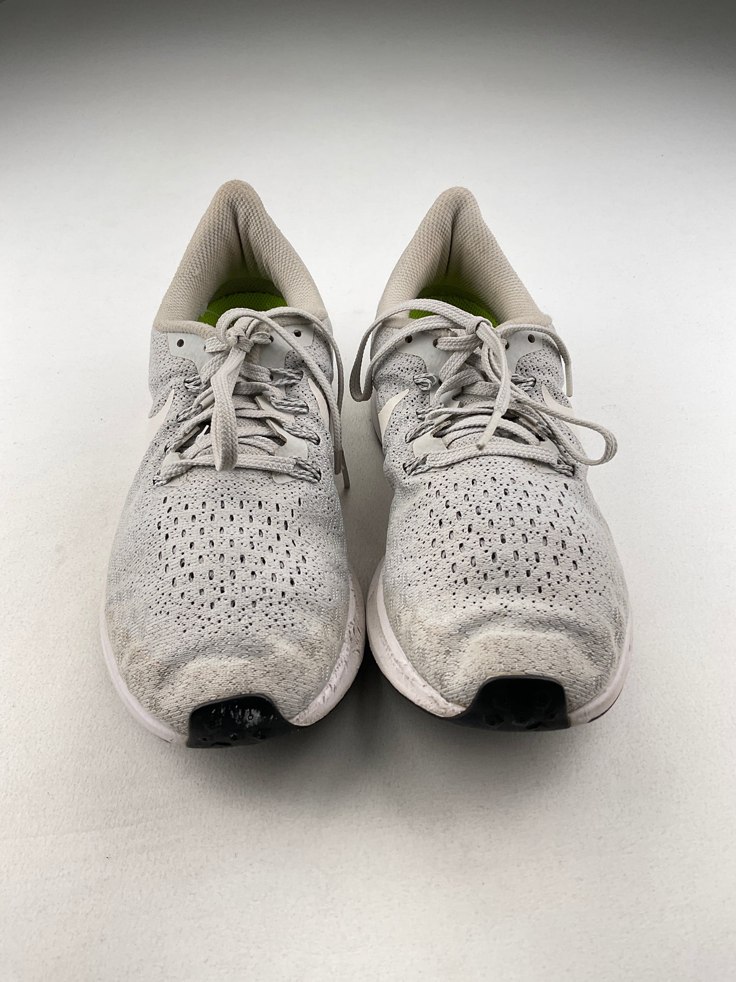 Tenis Gris Deportivo Nike
