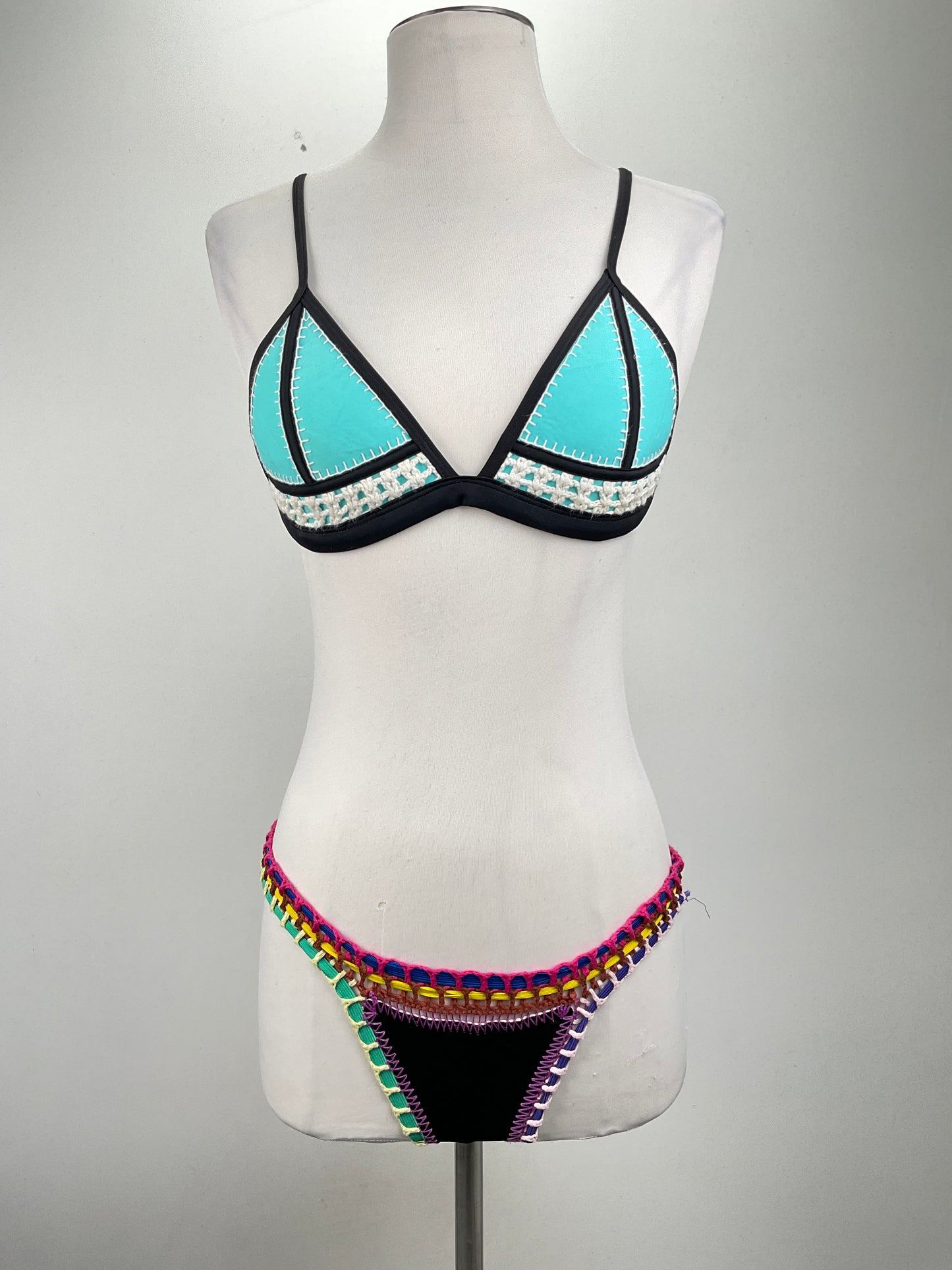 Conjunto Multicolor Triangl