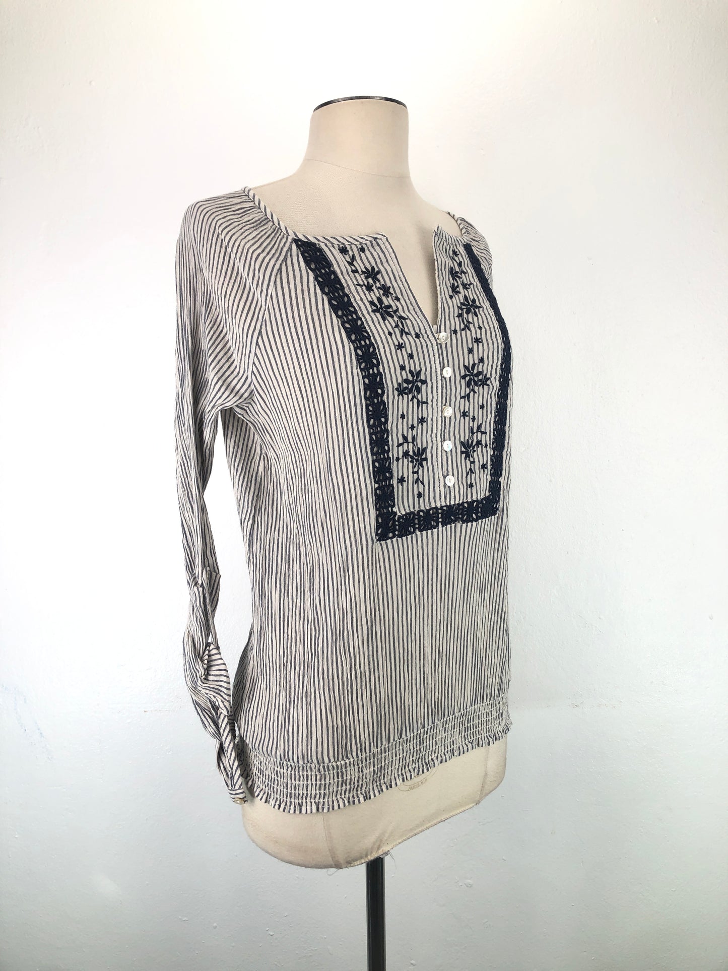 Blusa Gris de Rayas Yessica