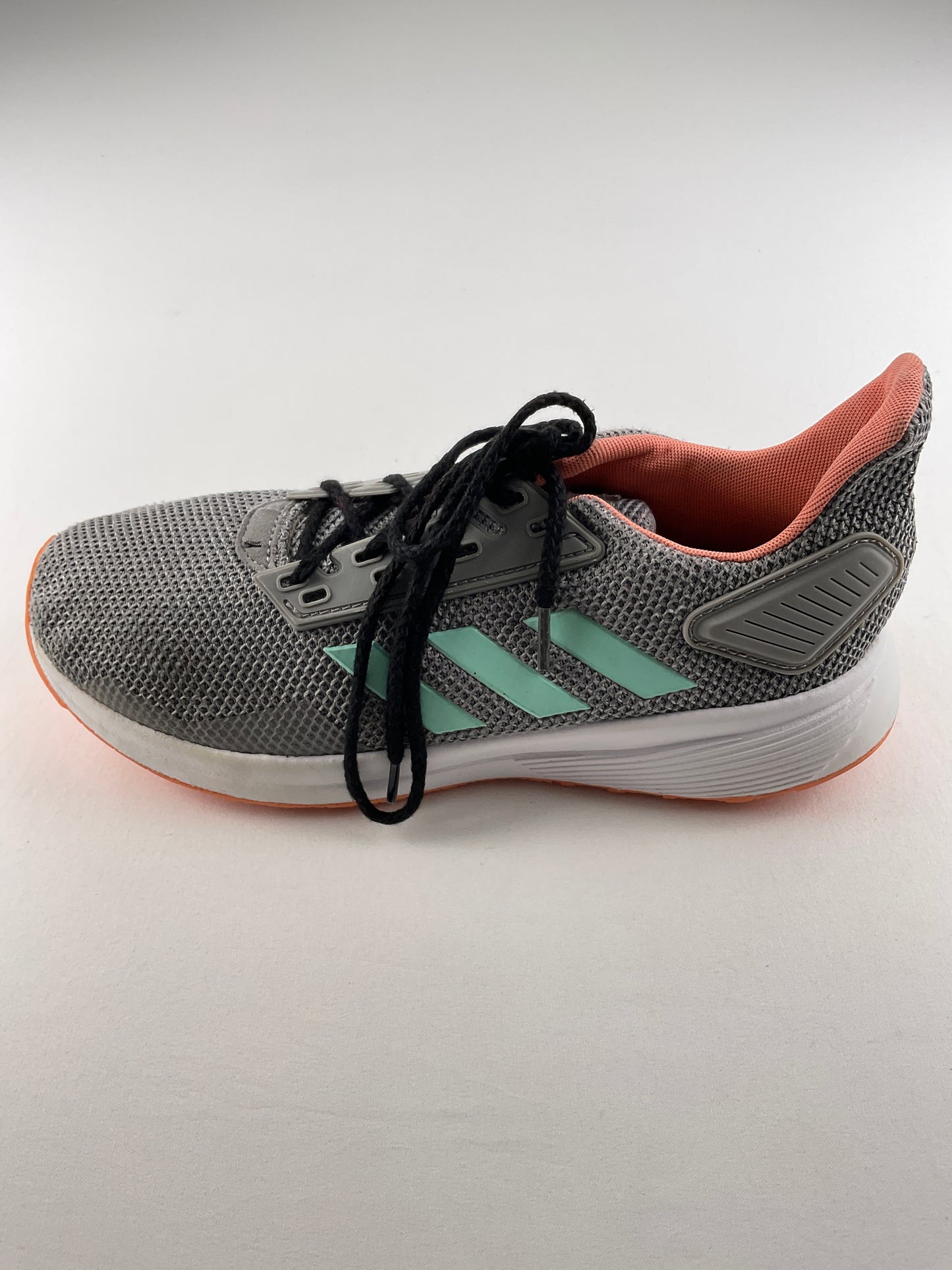 Tenis Gris Deportivo Adidas
