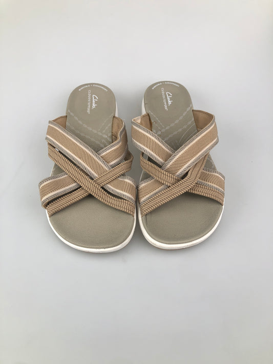 Sandalia Crema Clarks
