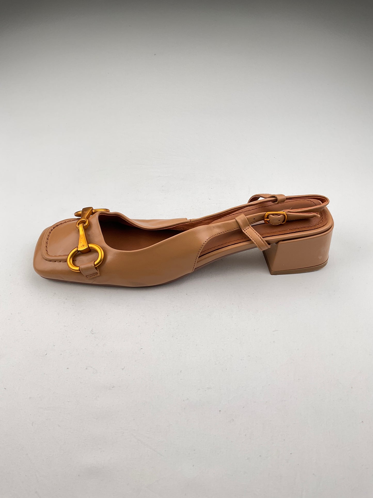 Zapatilla Marron de Tacón Bibi Lou