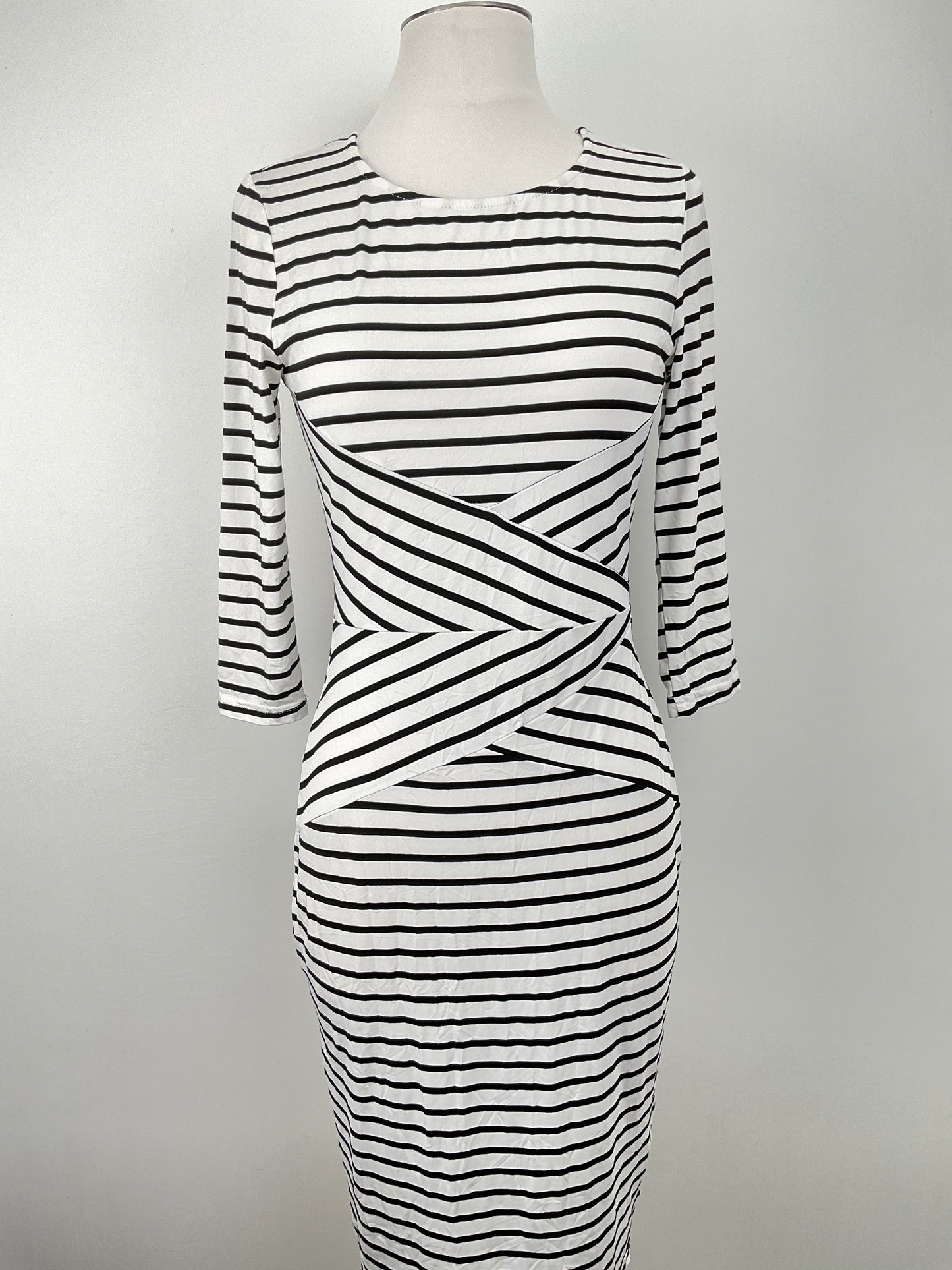 Vestido Blanco de Rayas Rephyllis