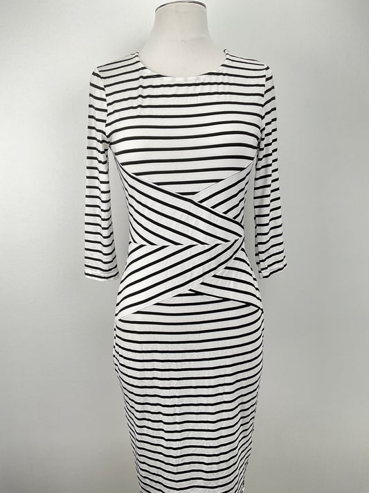 Vestido Blanco de Rayas Rephyllis