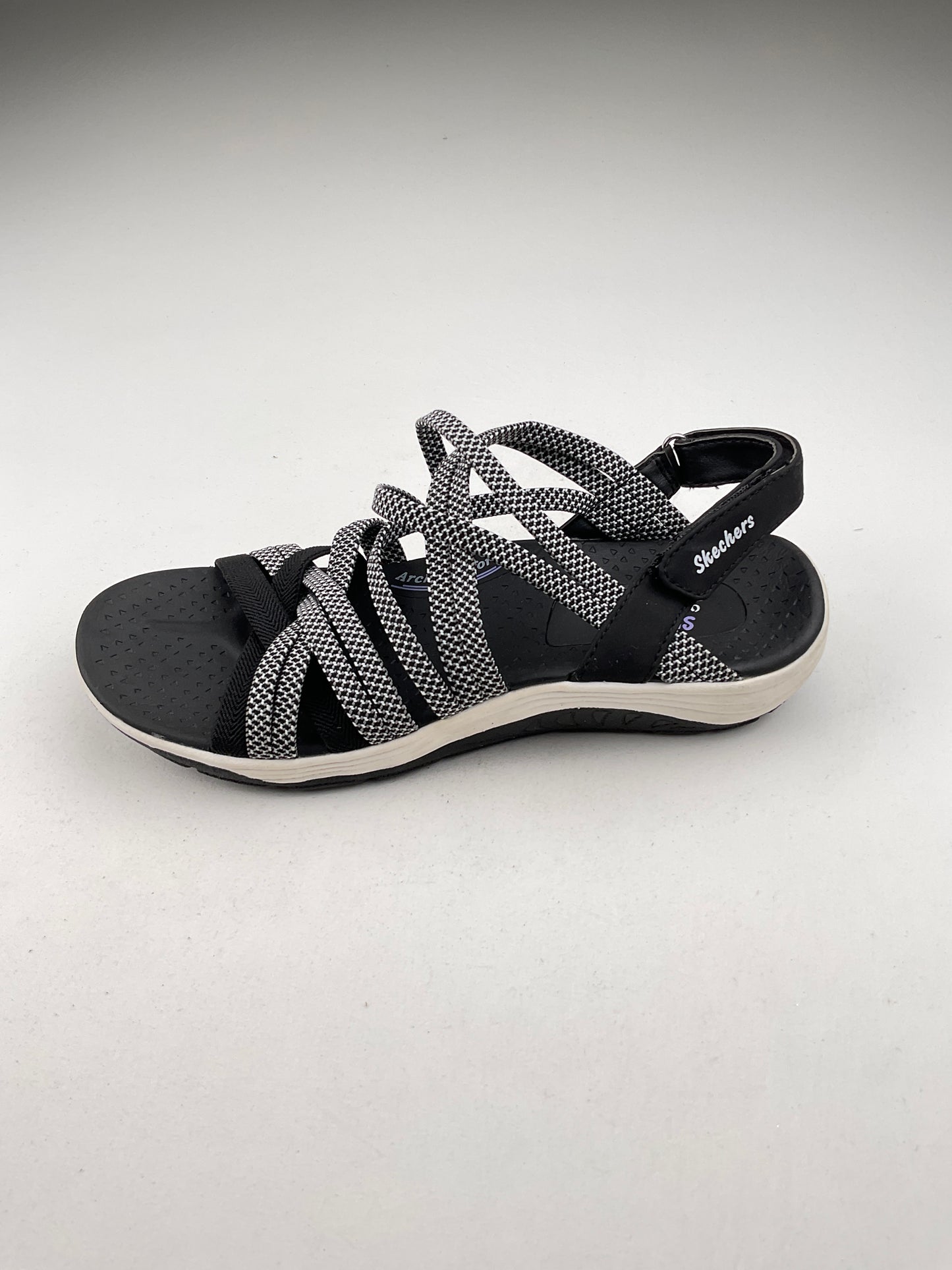 Sandalia Gris Skechers