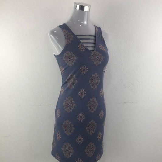 Vestido Azul de Flores Pink Republic