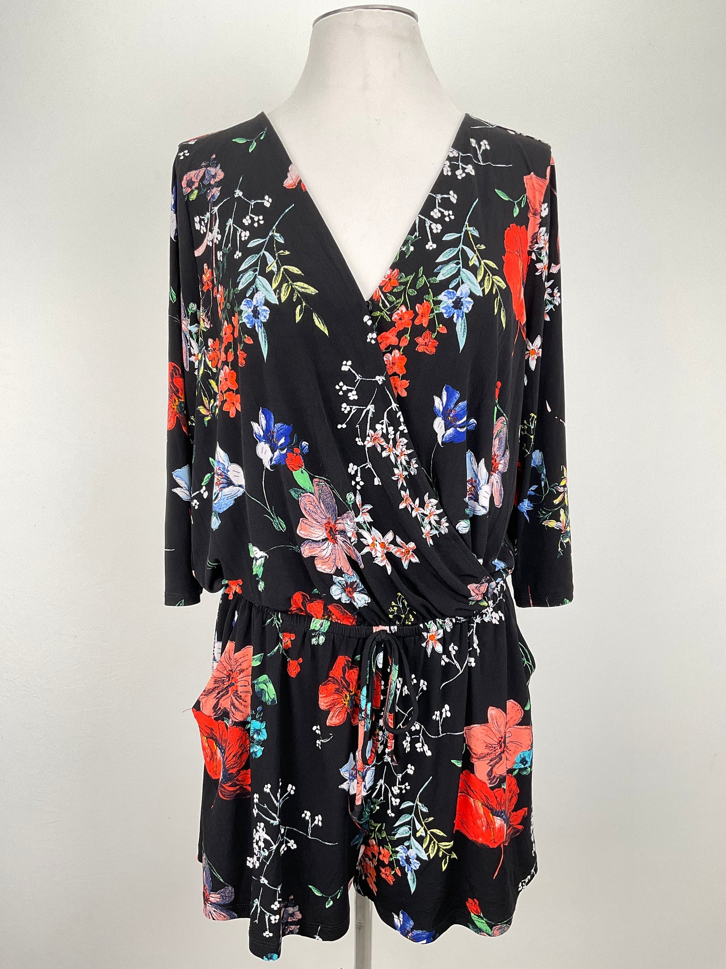 Enterizo Negro Floral Kaileigh