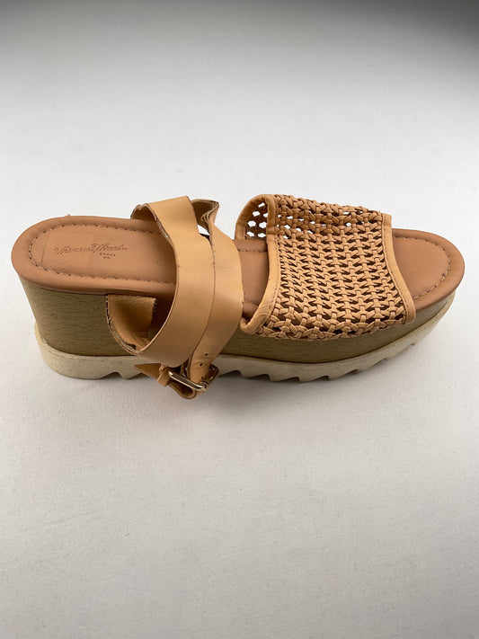 Zapatilla Crema Plataforma Universal  Thread