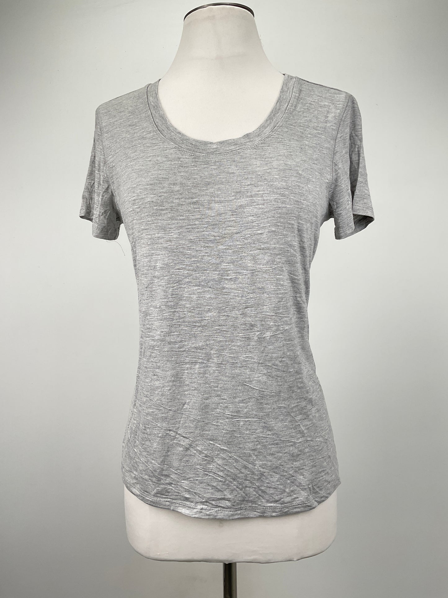 Camiseta Gris Tahari
