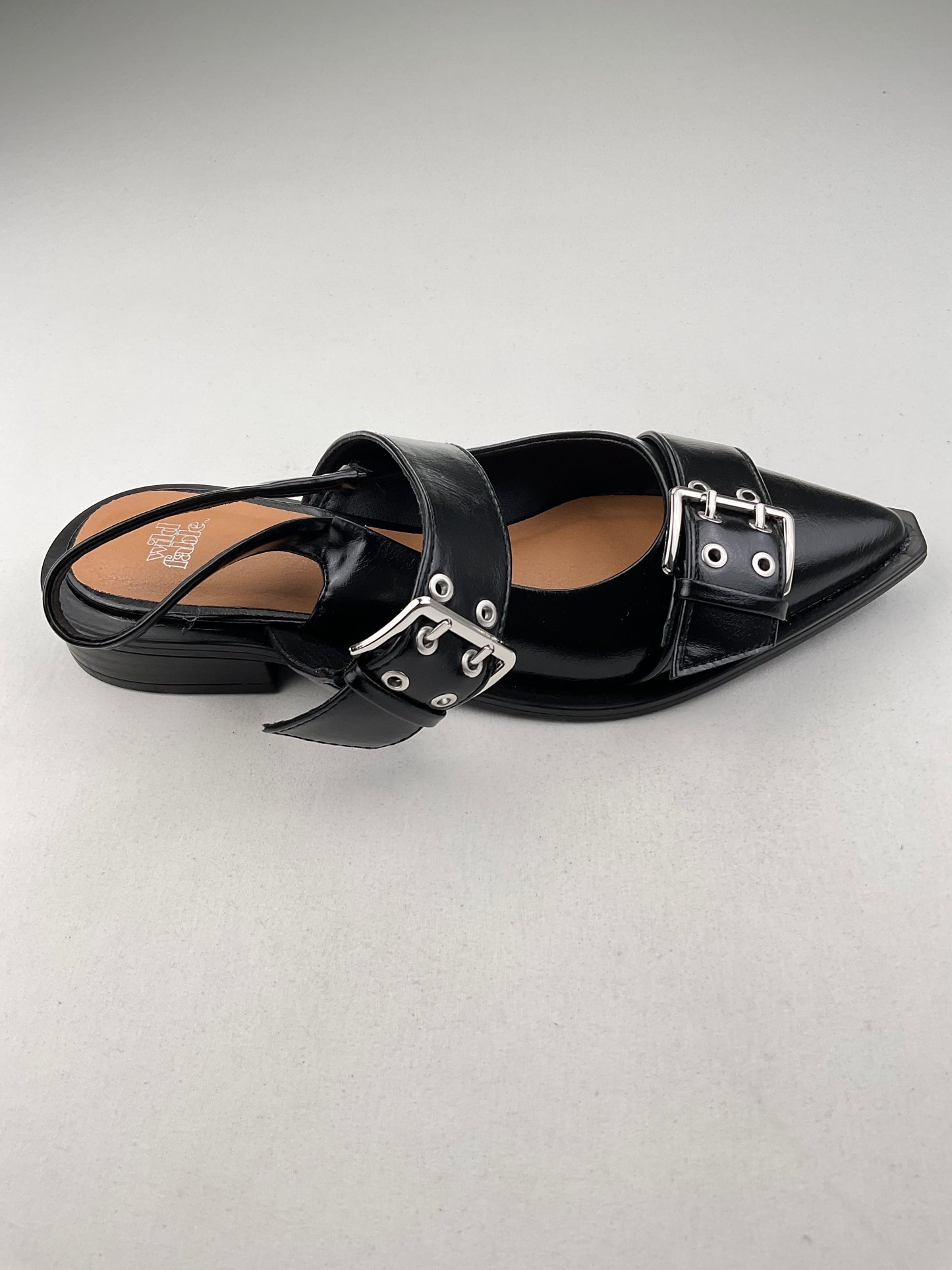 Zapatilla Negro Wild Fable
