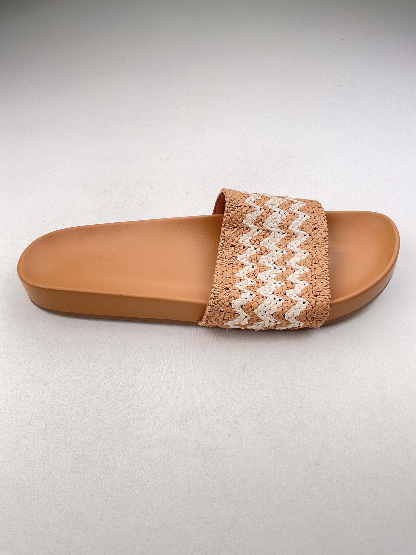 Sandalia Crema Universal Thread