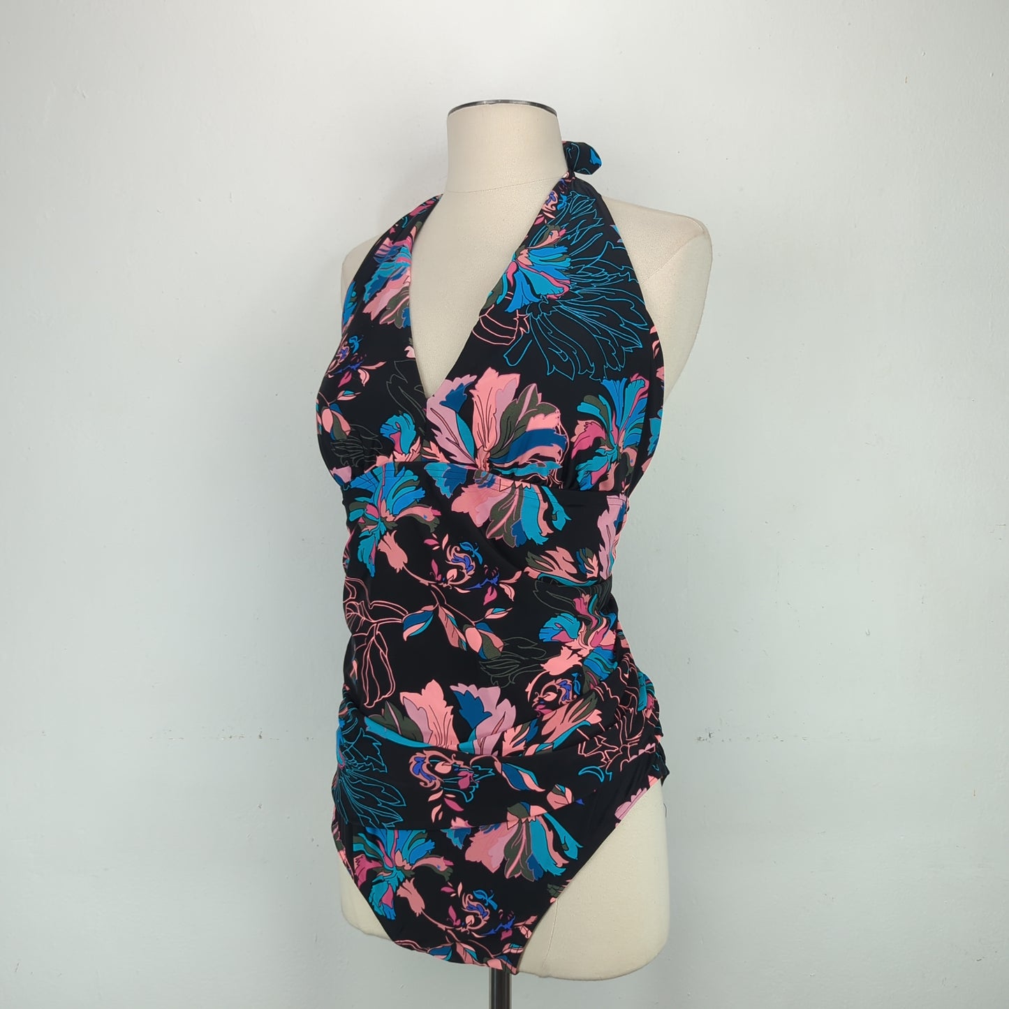 Traje De Bano Negro De Flores Time And Tru