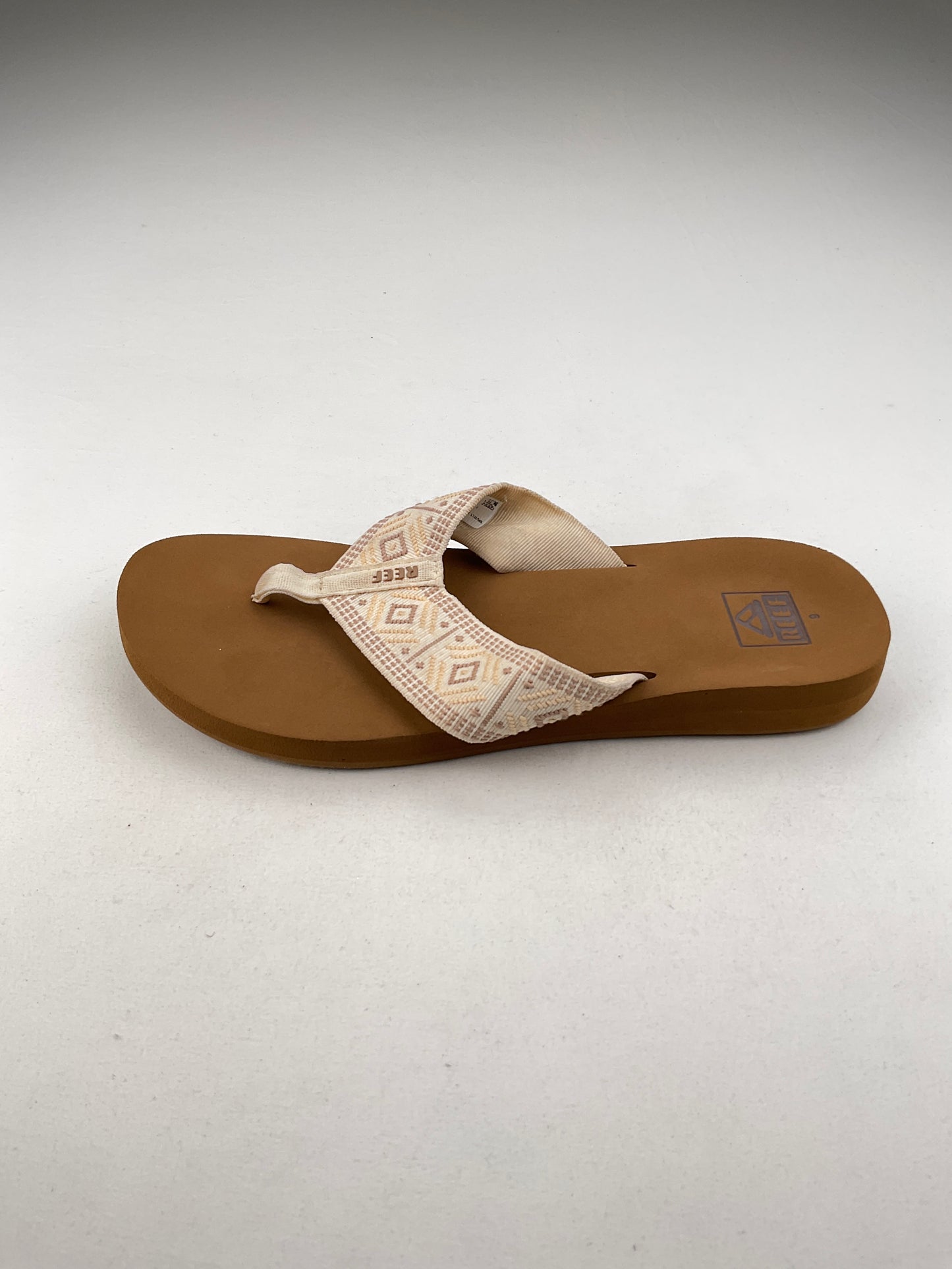 Sandalia Crema Reef