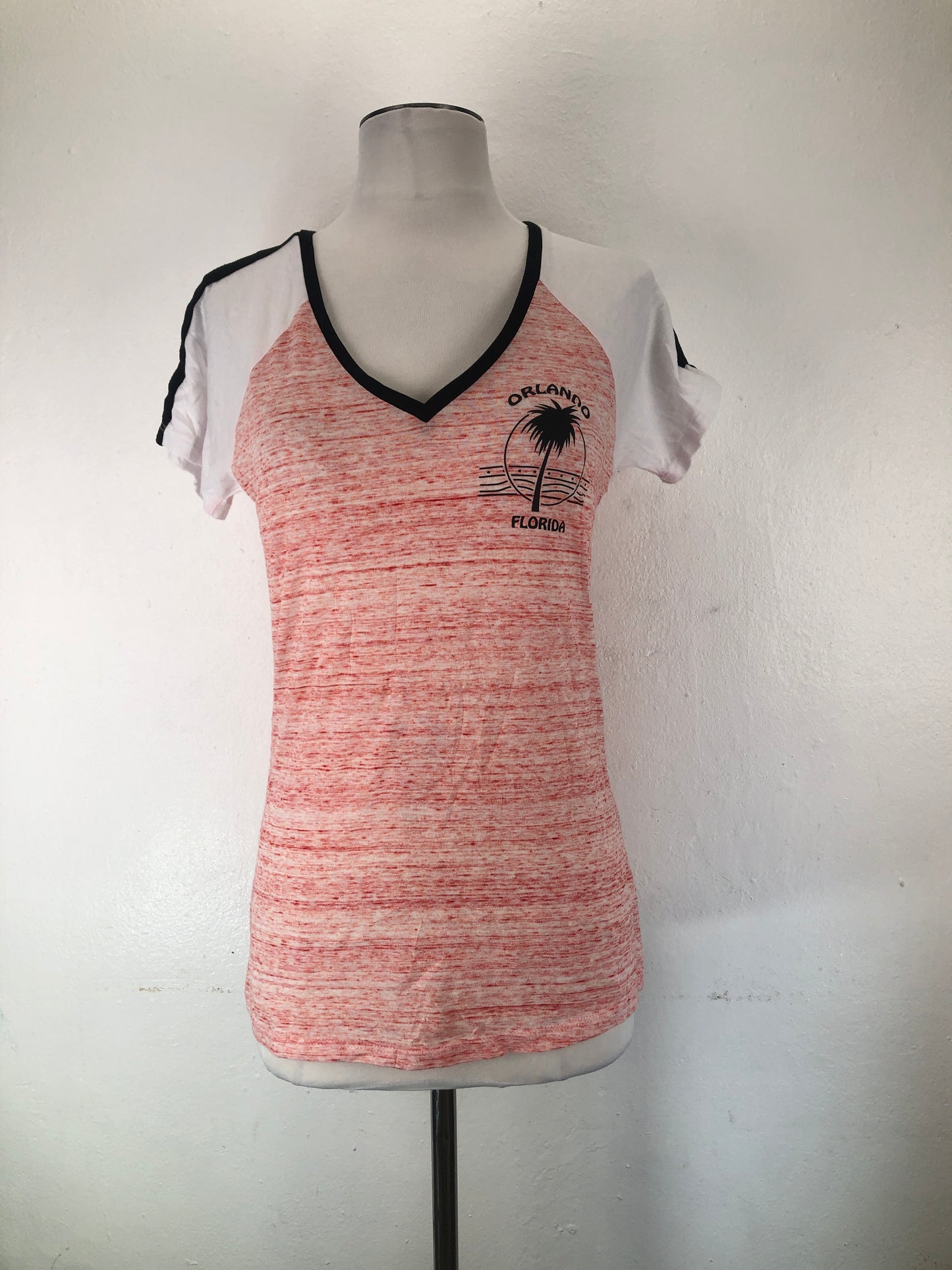 Camiseta Nude Exist