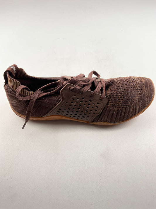 Tenis Marron Whitin