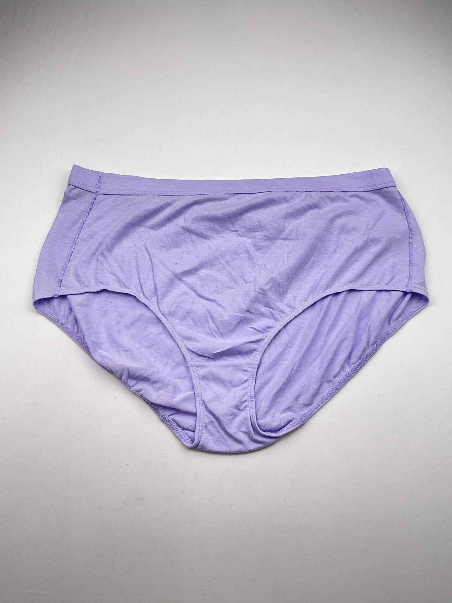 Panti Lila Hanes