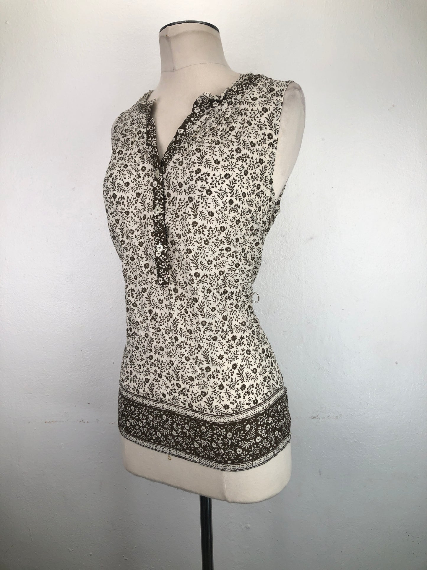 Blusa Crema  Floral Talbots