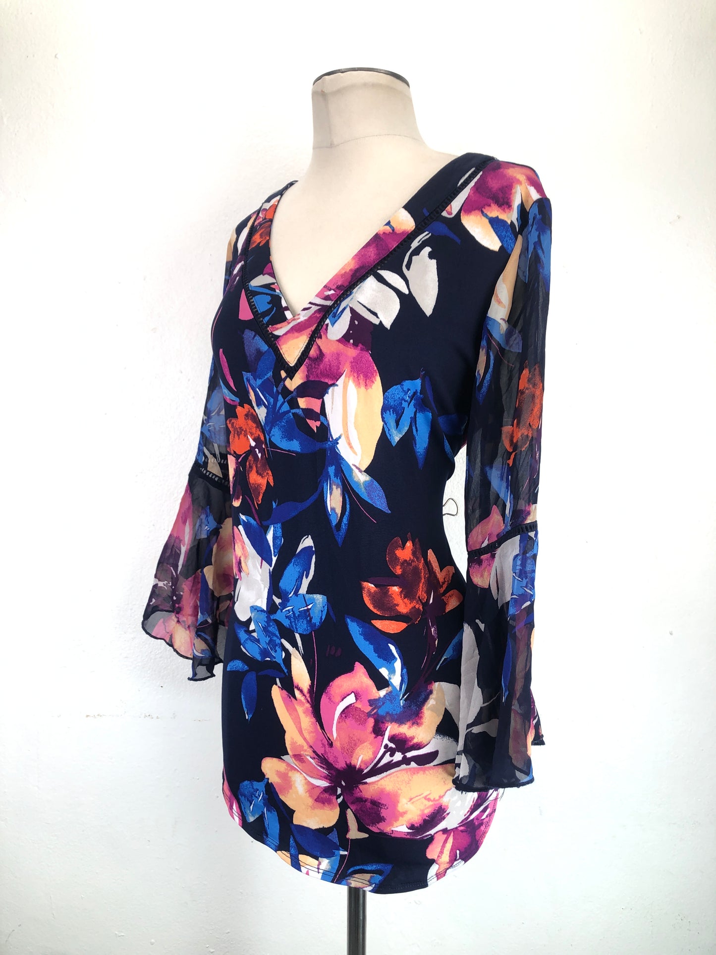 Blusa Azul marino Floral Perseption Concept