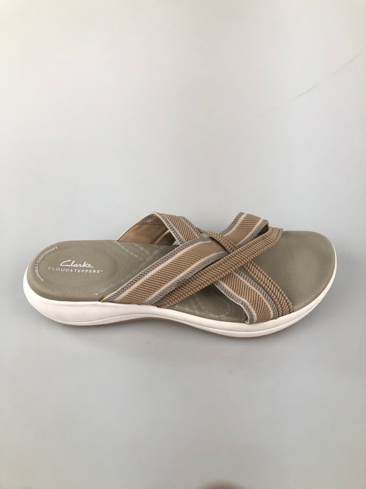 Sandalia Crema Clarks
