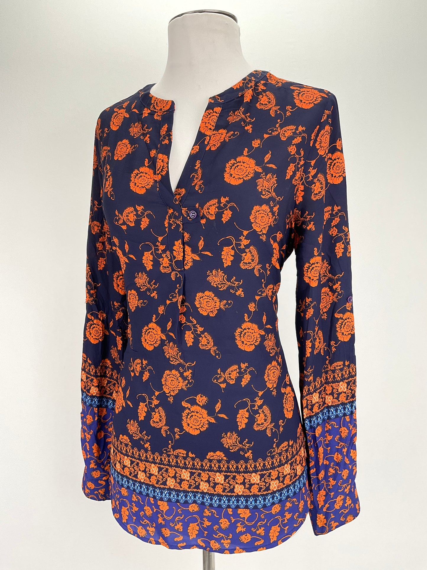 Blusa Azul marino Floral Dleione