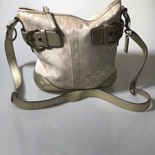 Cartera Crema Coach