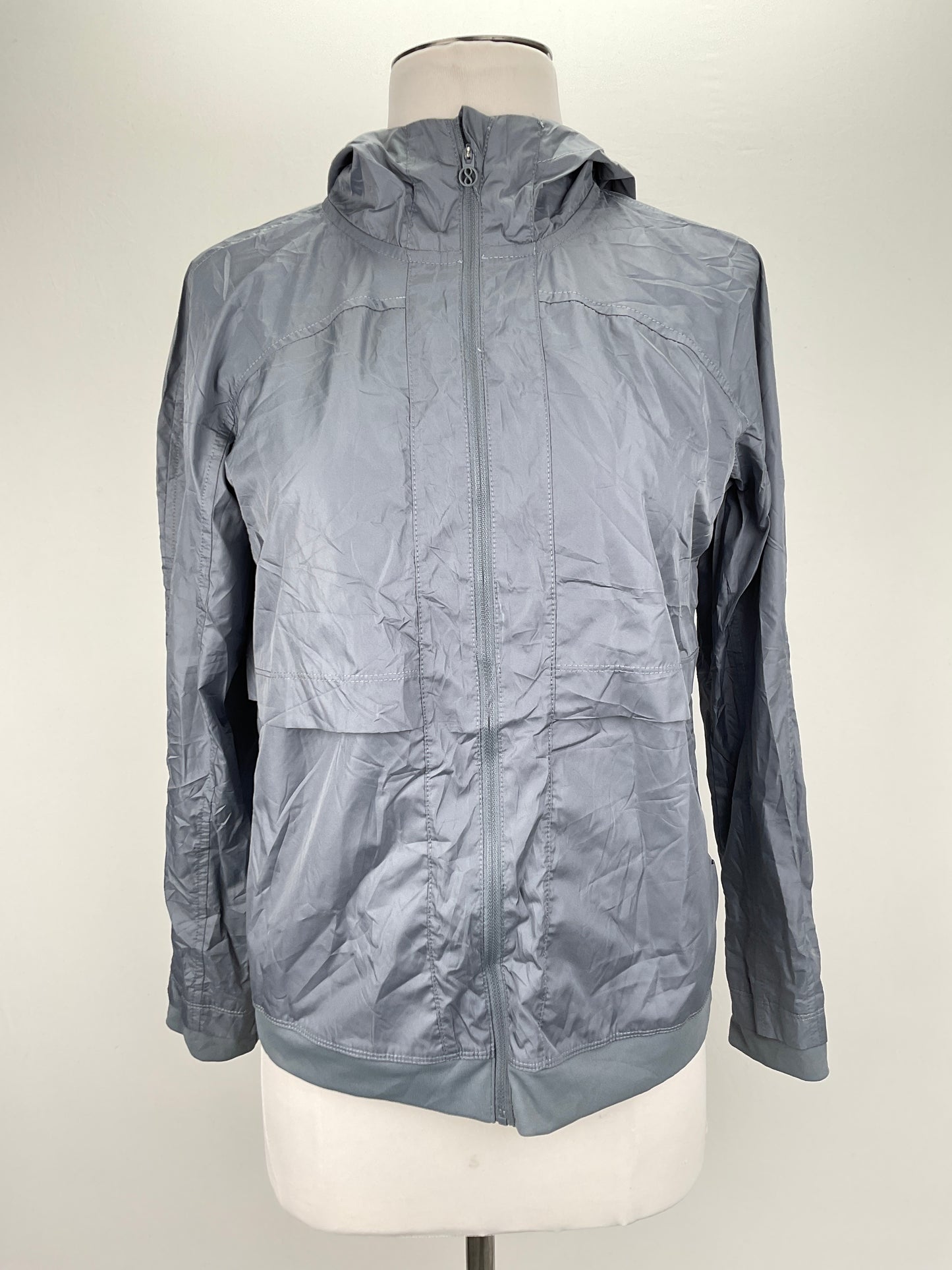 Abrigo Gris Layer8