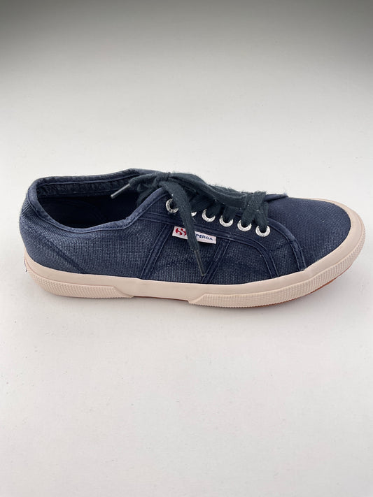 Tenis Azul marino Superga