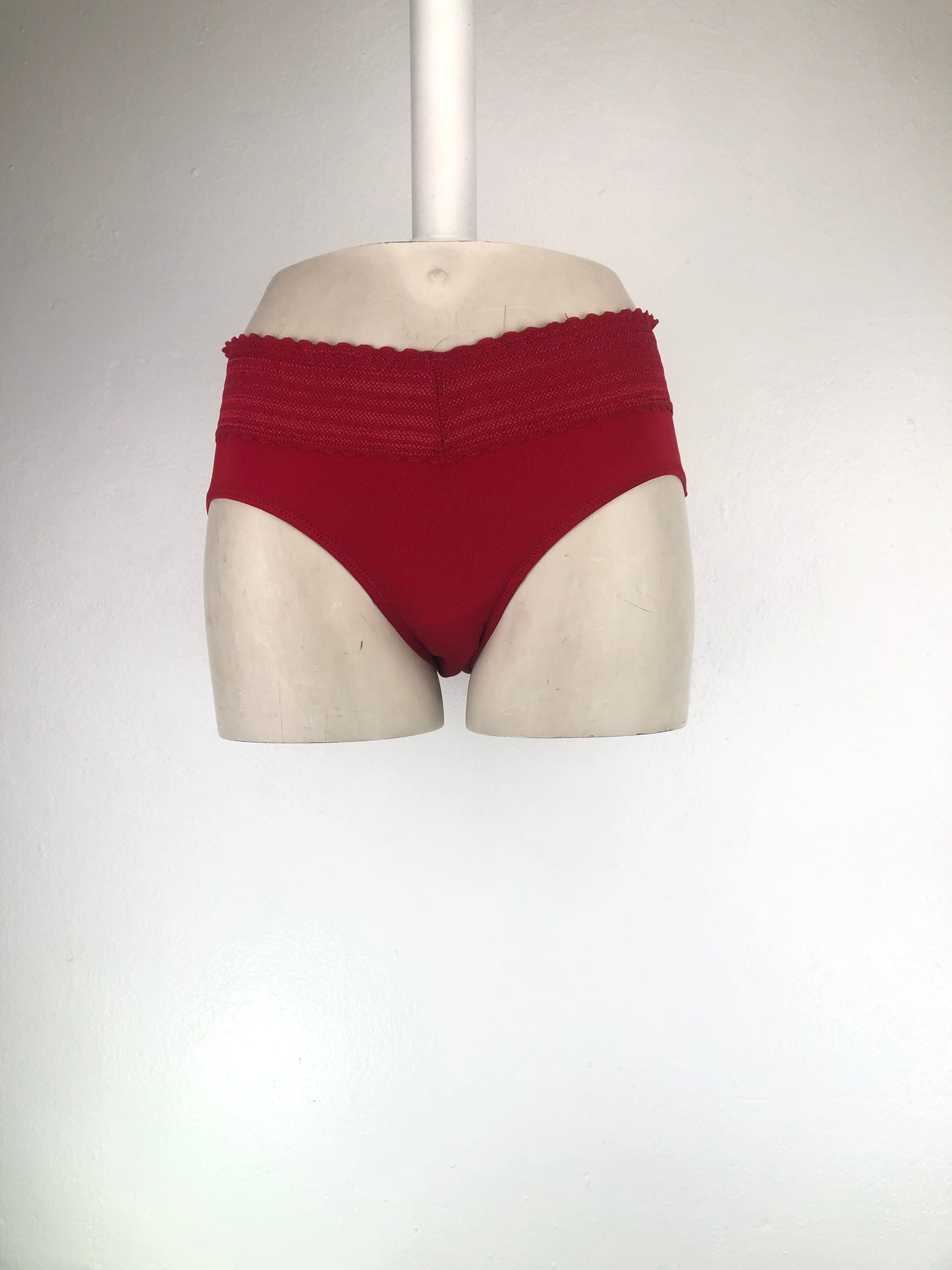 Panti Rojo Warner s