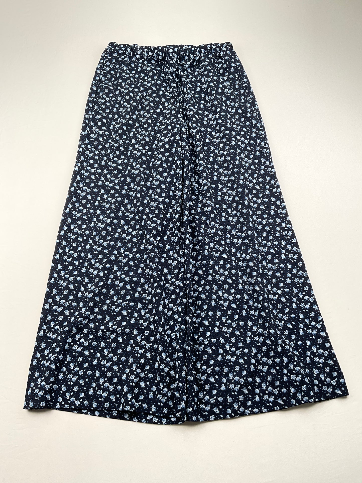 Pantalon Palazzo Azul marino Floral HM