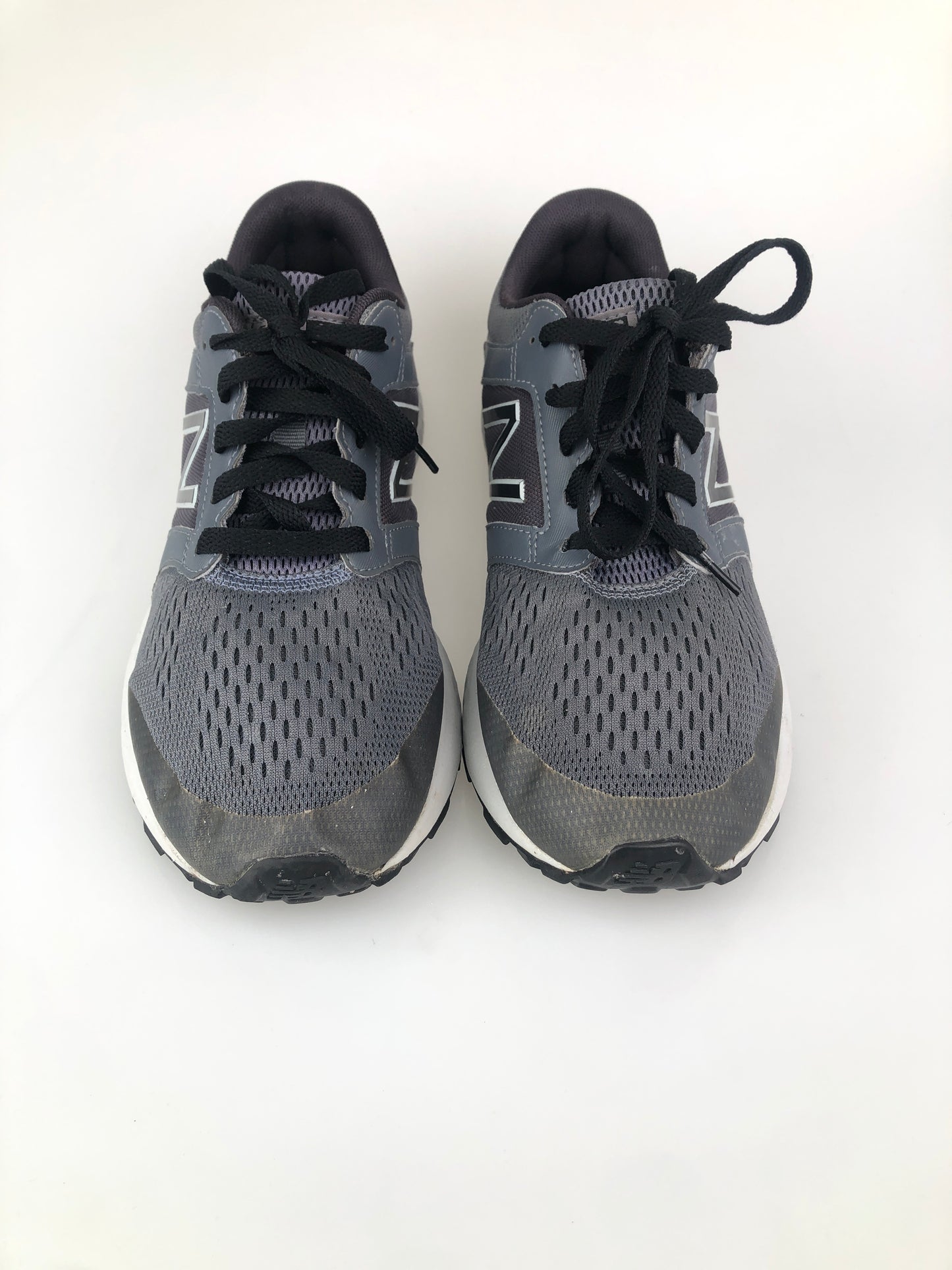 Tenis Gris Deportivo New Balance
