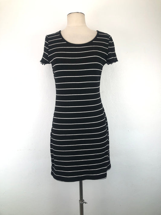 Vestido Negro de Rayas Arizona