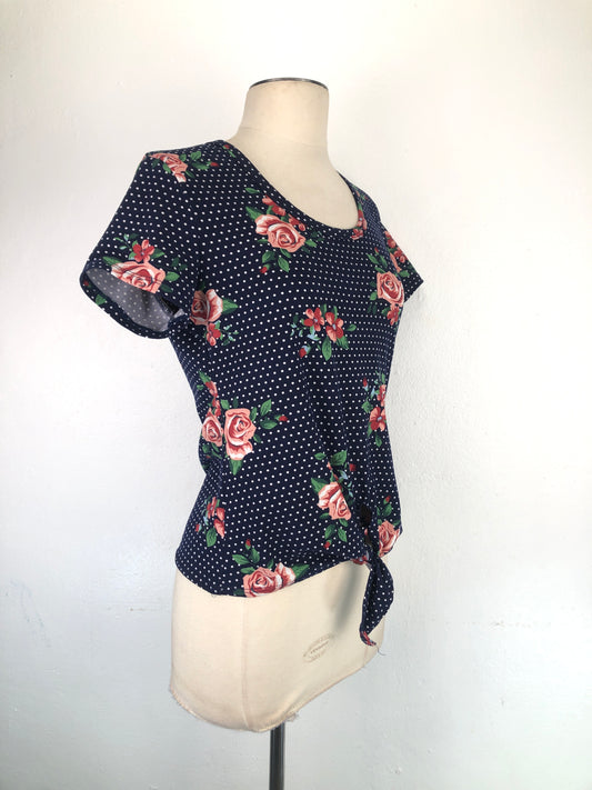 Blusa azul Marino Lunares De Flores Rue 21