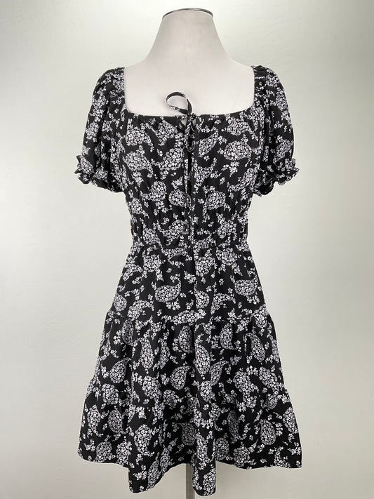 Vestido Negro Floral Hesperus