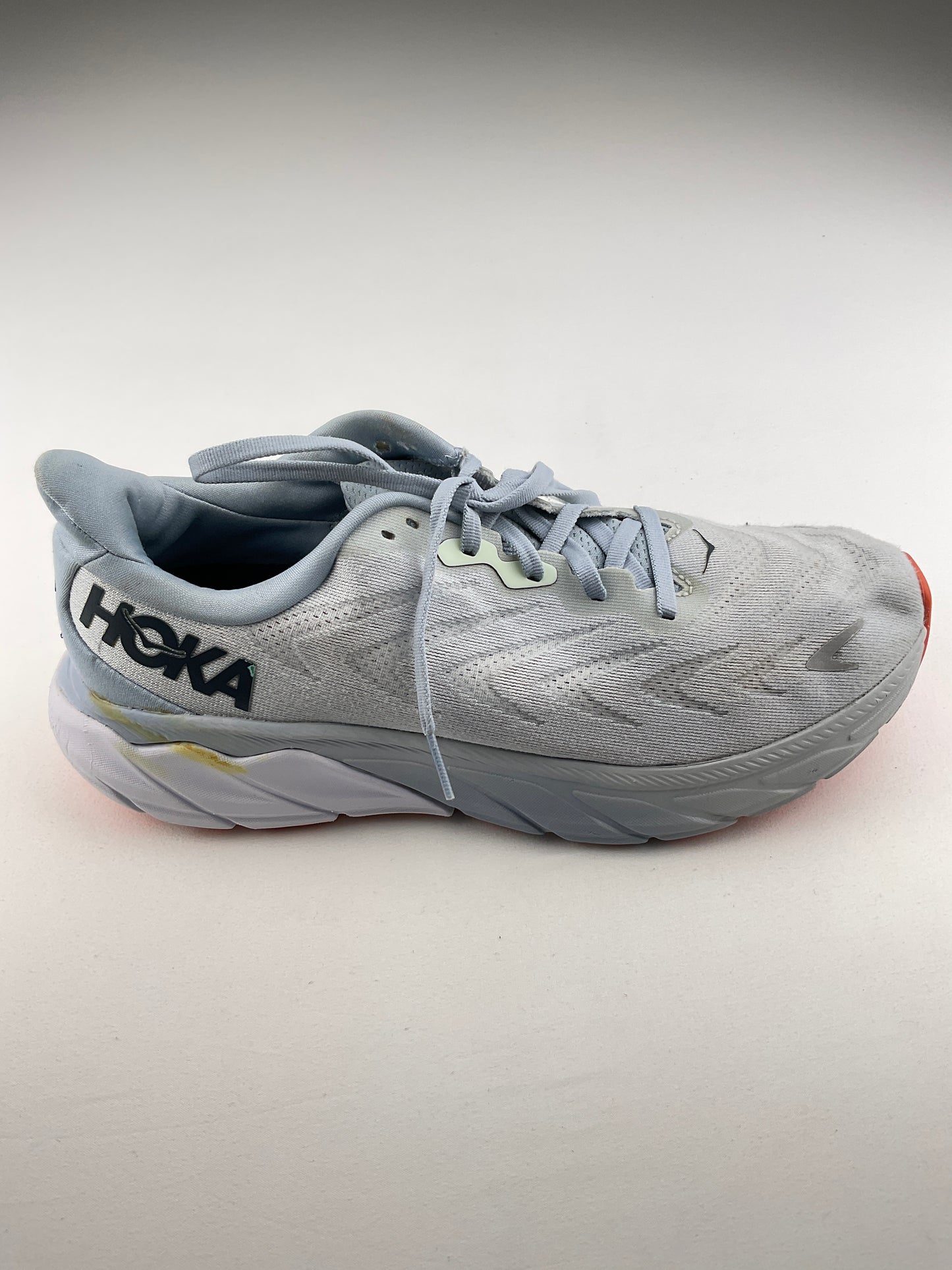 Tenis Gris Deportivo Hoka