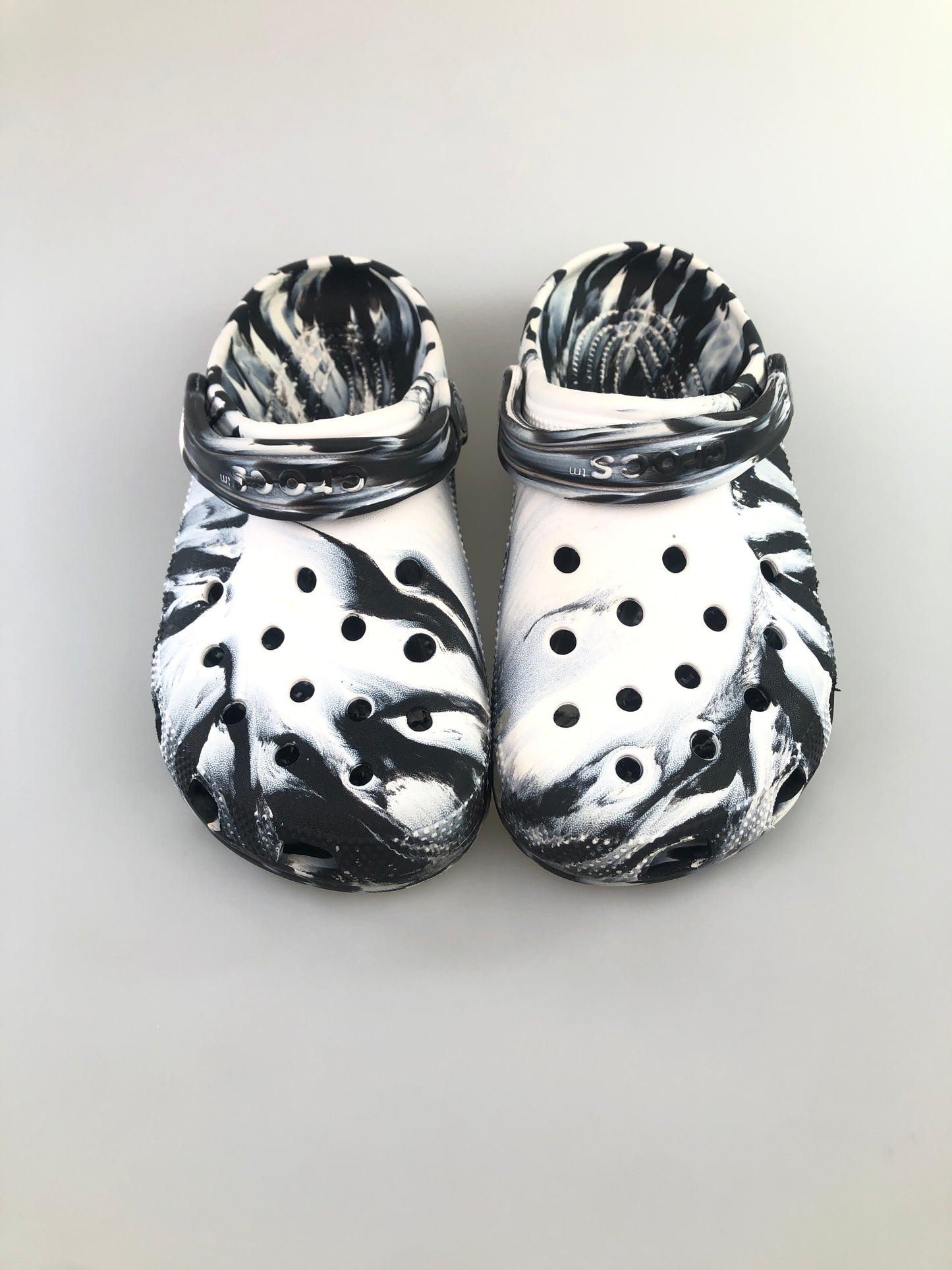 Sandalia Multicolor Crocs