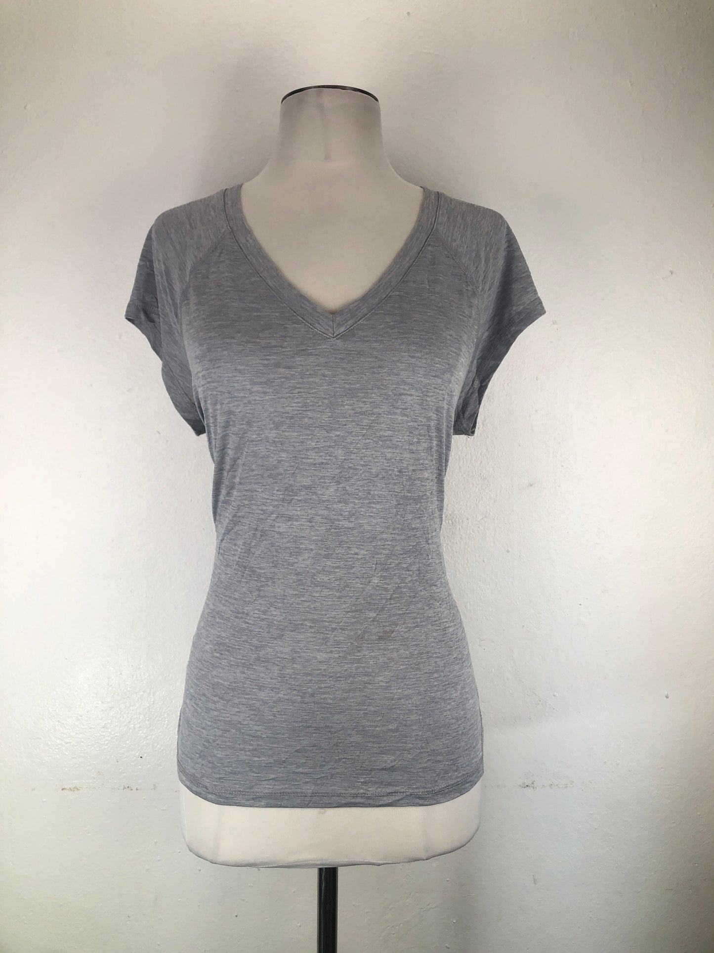 Camiseta Gris Deportivo Ideology